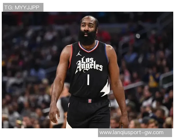 双星闪耀哈登与小卡末节狂砍29分超越开拓者全队得分之和